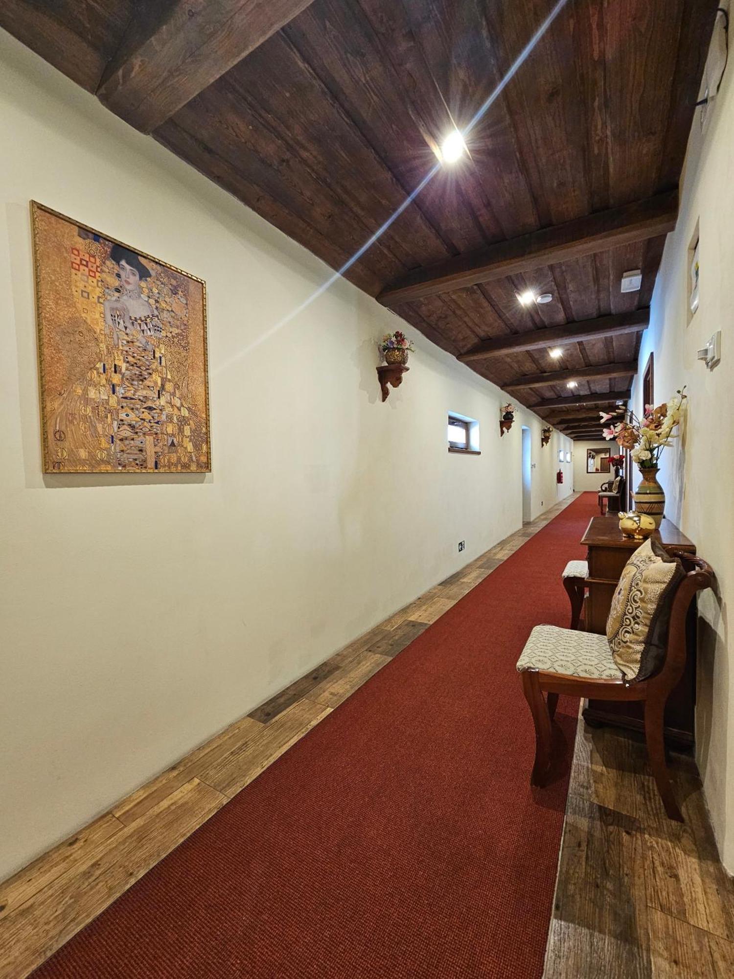 Hotel Galerie Roudnice nad Labem Dış mekan fotoğraf